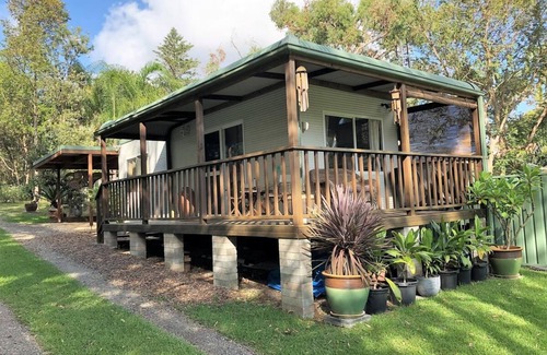 Swansea Cabin | Swansea Heads Cabin. Walk to beach in 5 minutes