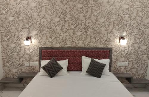 Sector 62 House | Swarn