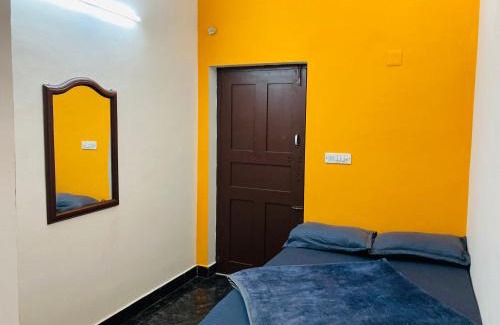 Munnar House | Swarna Tourist home Munnar