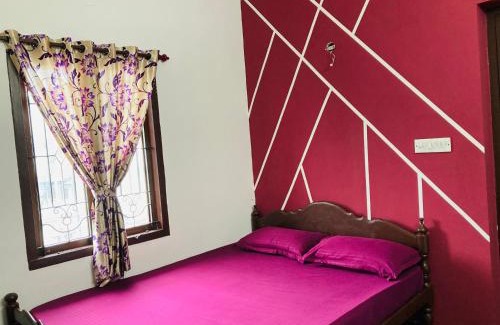 Munnar House | Swarna Tourist home Munnar