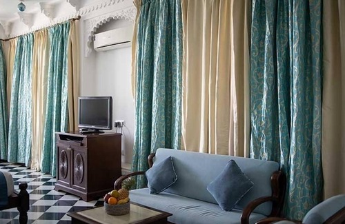 Lake Swaroop Sagar Hotel | Swaroop Vilas - Lake Facing Boutique Hotel