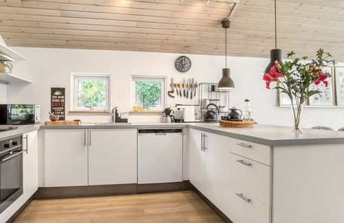 Helberskov Strand House | "Swarthofthi" - 340m to the fjord by Interhome