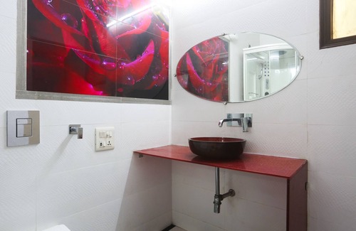 Pashim Vihar Hotel | Swastik residency PaschimVihar by twamev