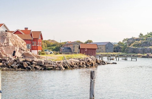 Gerlesborg Condo | Swedish west coast 200m from the sea - ideal for families!