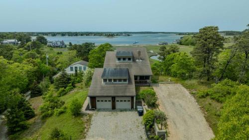 North Chatham House | Sweeping Views Minutes to Beach