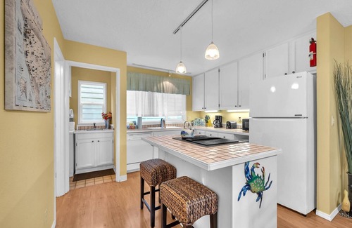 Depoe Bay House | Sweeping Views of Depoe Bay-Enjoy Whale Watching from this Water Front Condo
