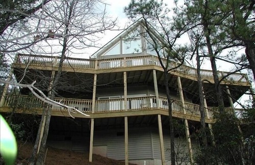 Massanutten House | Sweeping Views of the Shenandoah Valley and Massanutten Mountain!