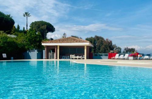 Les Termes House | Sweet Apartment in Mandelieu - Pool & tennis court