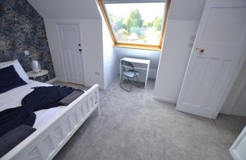 Maidstone House | Sweet Bea Bungalow - 4 Bed - Garden - Huge Drive - Maidstone