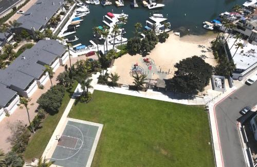 West Newport House | Sweet Beach Duplex