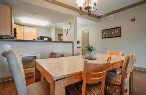 Pigeon Forge Condo | Sweet Bear - Unit 2701 - FREE Attraction Ticket with EACH night Stay Including Dollywood