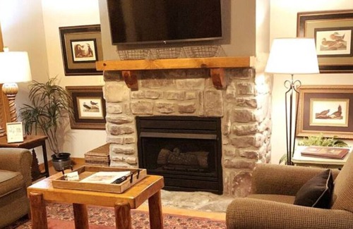 Reeds Spring House | Sweet Cabin Retreat