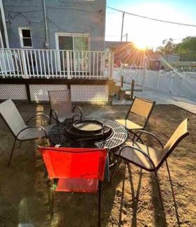 Frankford House | Sweet Casa - Fully Equipped 4br & Free Parking