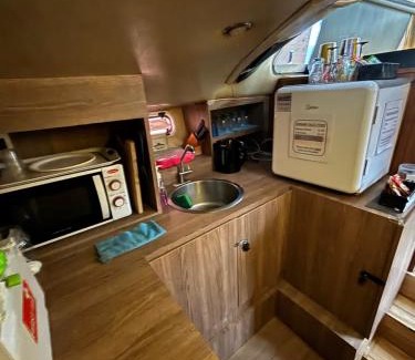 Punggol Boat Rental | Sweet Elegant Boat Home @ Marina Waterfront