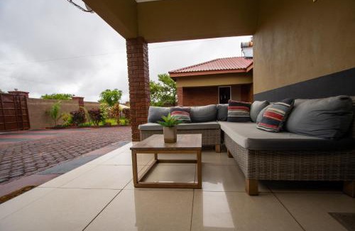 Victoria Falls House | Sweet Holiday Homes
