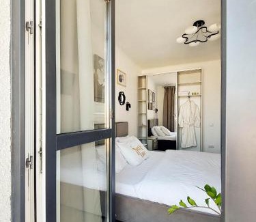 Lviv Apartment | Sweet Home Avalon