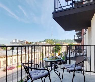Lviv Apartment | Sweet Home Avalon