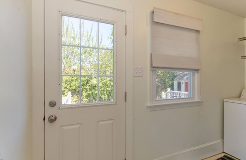 Dam Neck House | Sweet Home Near Croatan Beach & Boardwalk with Deck, WiFi, Bikes - 2 Dogs OK