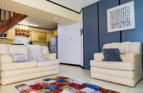 Eden Gardens Apartment | Sweet Kensville: Spacious 3Bedroom Getaway–Central and Relaxing in New Kingston