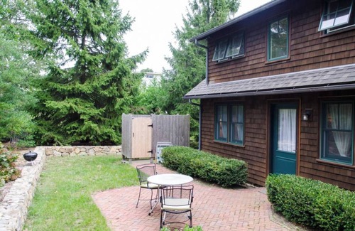 Oak Bluffs House | Sweet Little Post&Beam