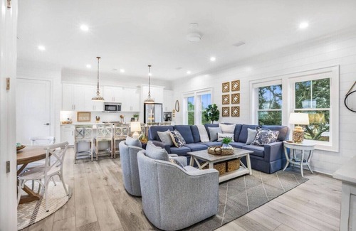 Gulf Shores House | Sweet Mama's 4 bedrooms, 4 baths Cottage, beach access, pool! SLEEPS 12