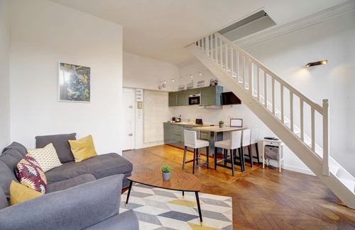 Hotel de Ville - Quinconces Apartment | Sweet Melody - Beau Duplex - Quartier Saint Pierre