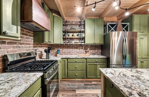Sevierville Cabin | Sweet November Cabin~Indoor Salt Pool-Fireplaces-Hot Tub-Copper Tubs-EV Charger