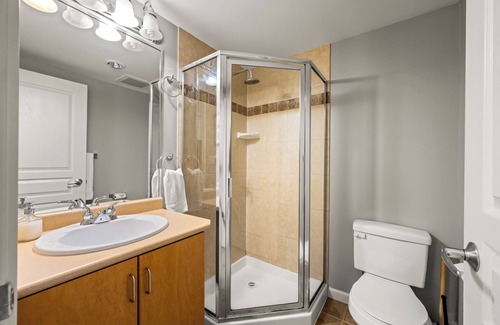 Quathiaski Cove Condo | Sweet Peaksn Prime location , True ski in ski out Bear Lodge