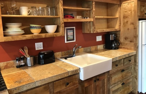 Arcata Apartment | Sweet retreat, terrific location