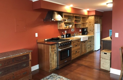 Arcata Apartment | Sweet retreat, terrific location