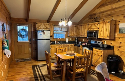 Stanardsville Cabin | Sweet Reunion | 2 Bed, 1 Bath