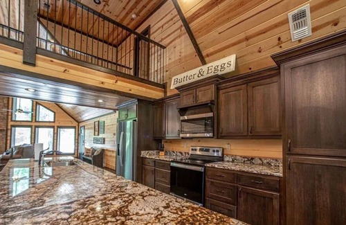 Broken Bow Cabin | Sweet Serenity-Bring the whole family to this spacious cabin