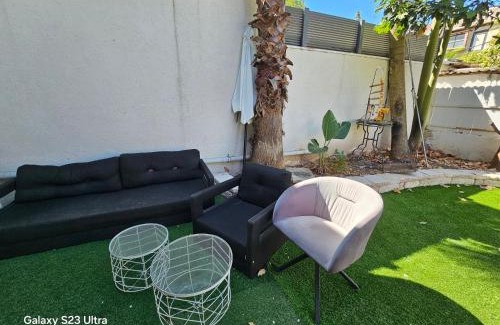 Kiryat Yam Apartment | Sweet suite
