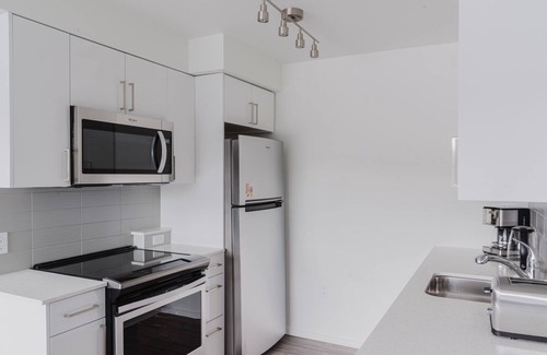 University District Apartment | Sweet U District 1BR w/Gym, BBQ, W/D & Rooftop, by Blueground