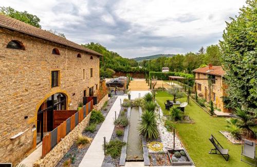 Rhone Hotel | Sweet Uni'vert Jacuzzi