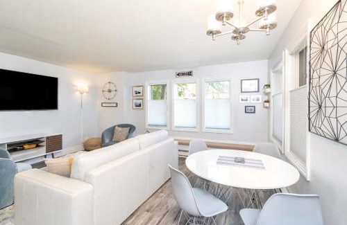 Telluride House | Sweet Updated Ski in Ski out 1 bedroom Etta Place Too Condo