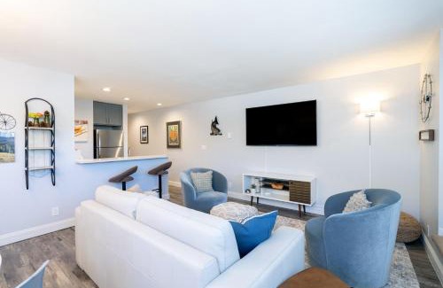 Telluride House | Sweet Updated Ski in Ski out 1 bedroom Etta Place Too Condo