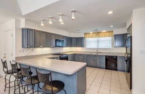 Northeast Virginia Beach House | Sweet Virginia Seas- Spacious 4-bedroom house- 2 minute walk to beach
