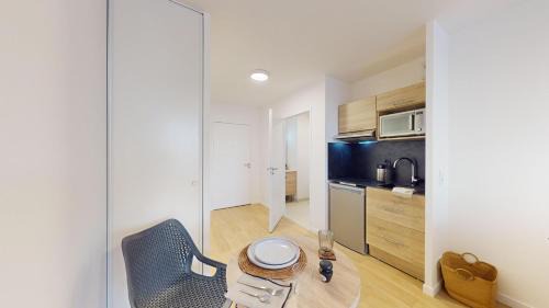 Saint-Cyr-l'Ecole Apartment | Sweetly Versailles St Cyr l'école