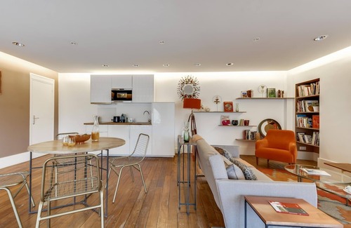 Paris City Center Apartment | Sweett | Amiral de Coligny