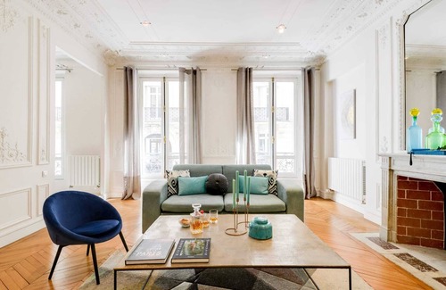 Champs-Elysees Apartment | Sweett | Cerisoles A