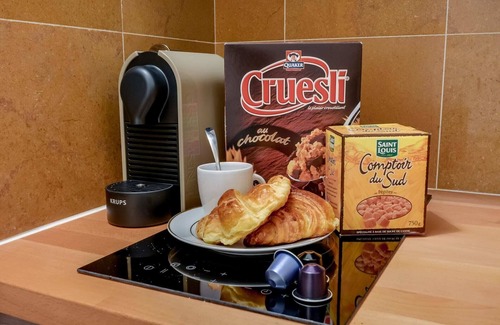 Faubourg-du-Roule Apartment | Sweett | Champs-Elysees I