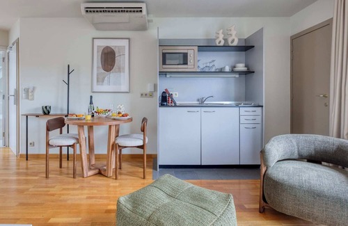 Upper Town Apartment | Sweett | Deluxe Studio B-51