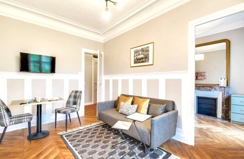 Saint-Germain-des-Pres Apartment | Sweett | Saint Germain IV