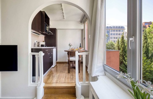 Upper Town Apartment | Sweett | Studio with Garden View C-01
