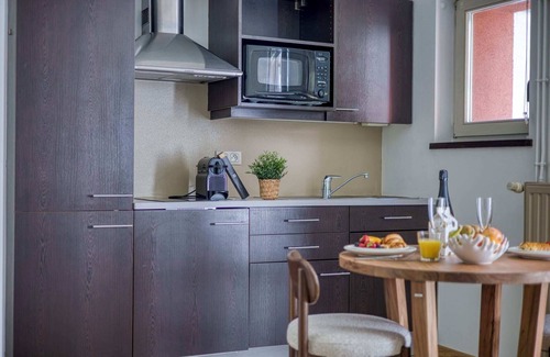 Upper Town Apartment | Sweett | Studio with Terrace C-Garden