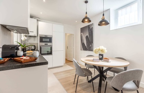 Faubourg-du-Roule Apartment | Sweett | Wagram Deluxe VI