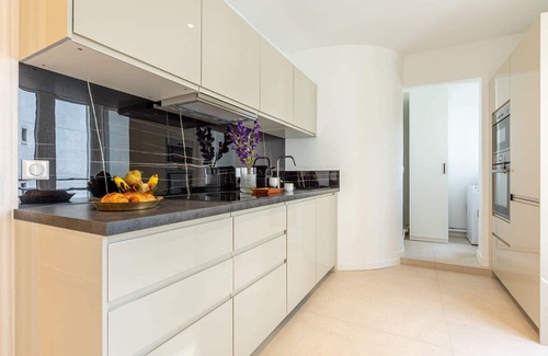 Faubourg-du-Roule Apartment | Sweett | Wagram Suite III
