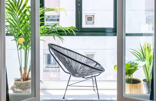 Faubourg-du-Roule Apartment | Sweett | Wagram Suite III
