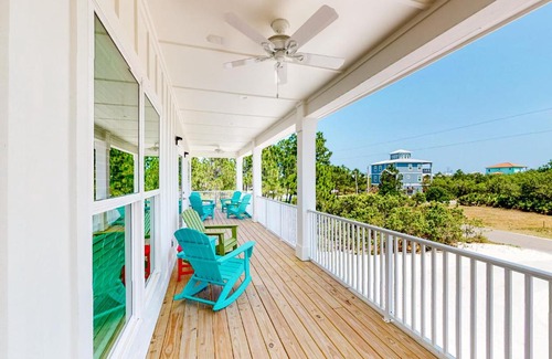 Surf Side Shores House | Swell Rider
